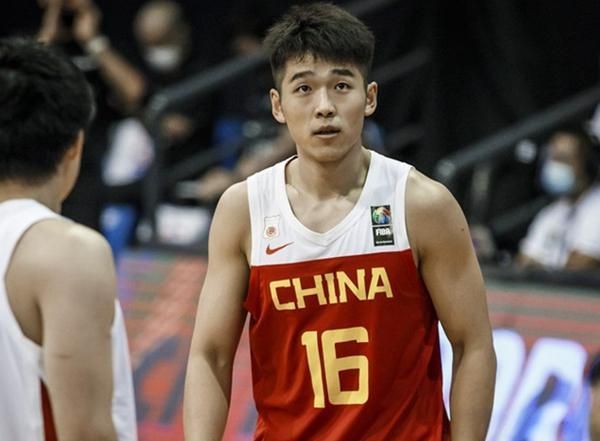 在浙江效力的东北男人CBA最被低估的帅哥妻子颜值不输明星(图7)