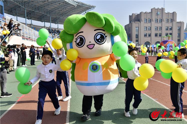 球盟会：喊你一起赴春日运动会之约——青岛榉园学校“科技加速度 运动新维度”春季会盛大开启