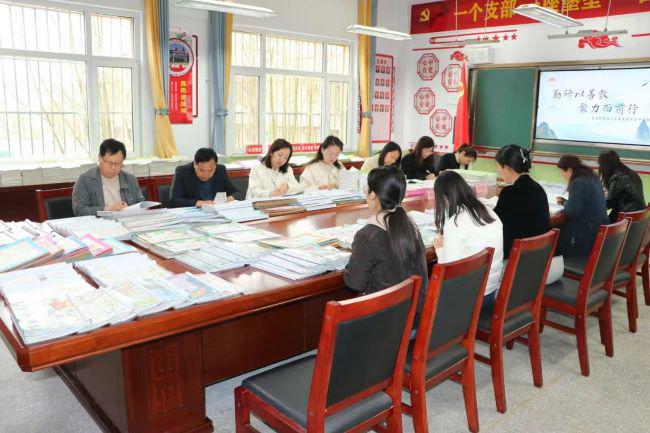 山西夏县新建路小学迎接县教研室常规检查