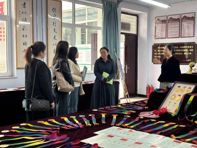 山西夏县新建路小学迎接县教研室常规检查(图2)