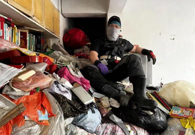 在1500个无人善后的死亡现场(图1)