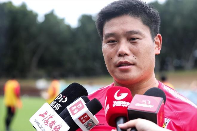 蔡慧康在上港本赛季无缘中超报名他未来可选择转型值得期待(图4)