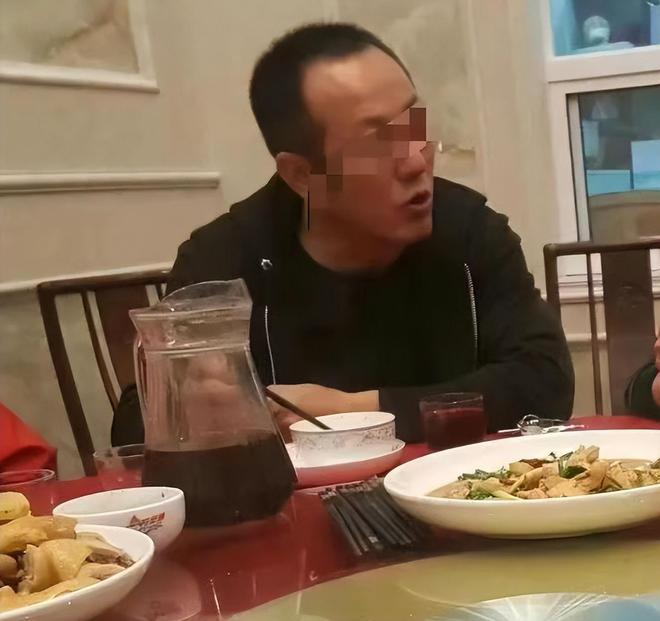 球盟会入口：婚宴赖账52万后续！王师傅已上诉进货单曝光钱老板还在耍赖(图2)
