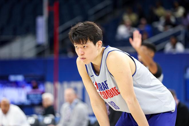 12分1板2助1帽杨瀚森首秀惊艳！5大亮点征服ESPN专家：行情上涨(图2)