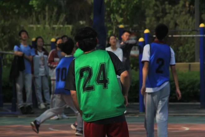 700+学霸原是奥赛银牌得主7000字长文揭秘“北中印象”(图3)