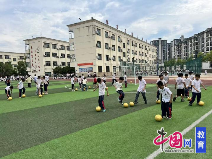 江西省石城县“如我+”换位体验：破解教育急难愁盼(图3)