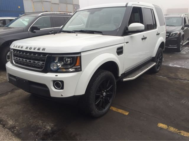 17款美规路虎发现四7座配备8速变速箱成功人士座驾(图8)