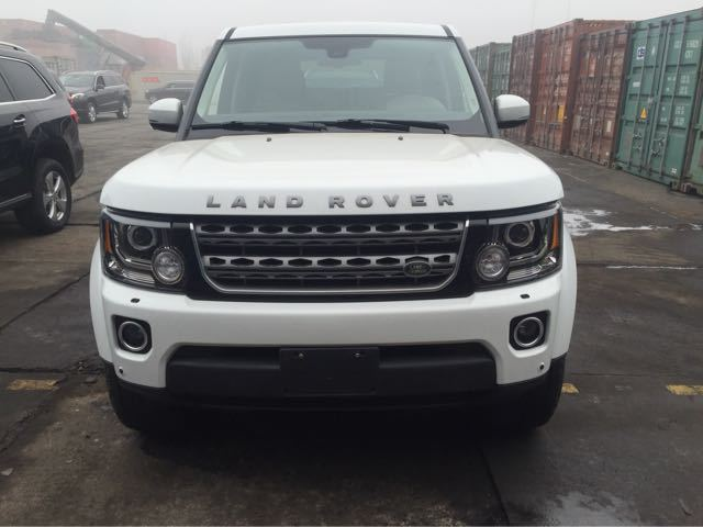 17款美规路虎发现四7座配备8速变速箱成功人士座驾(图9)