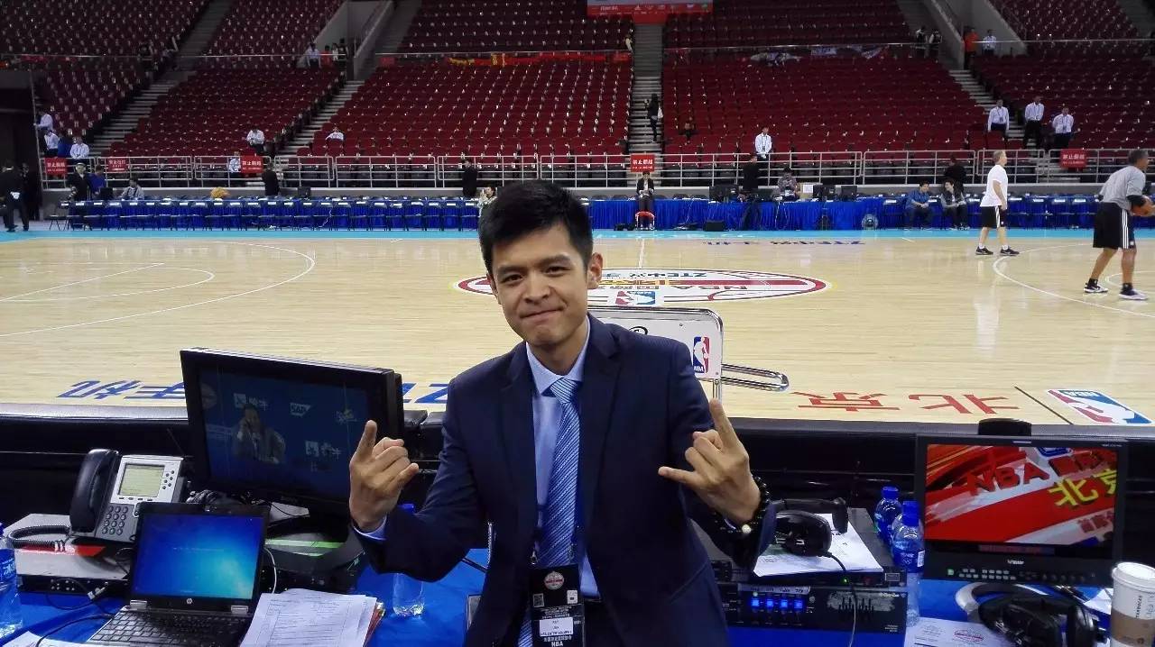 人物 篮球解说连睿爱喝茶的老干部style(图3)